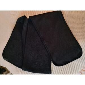 Men's Patagonian Black Sychilla Fleece Scarf. Winter Scarf. Winter Sport.